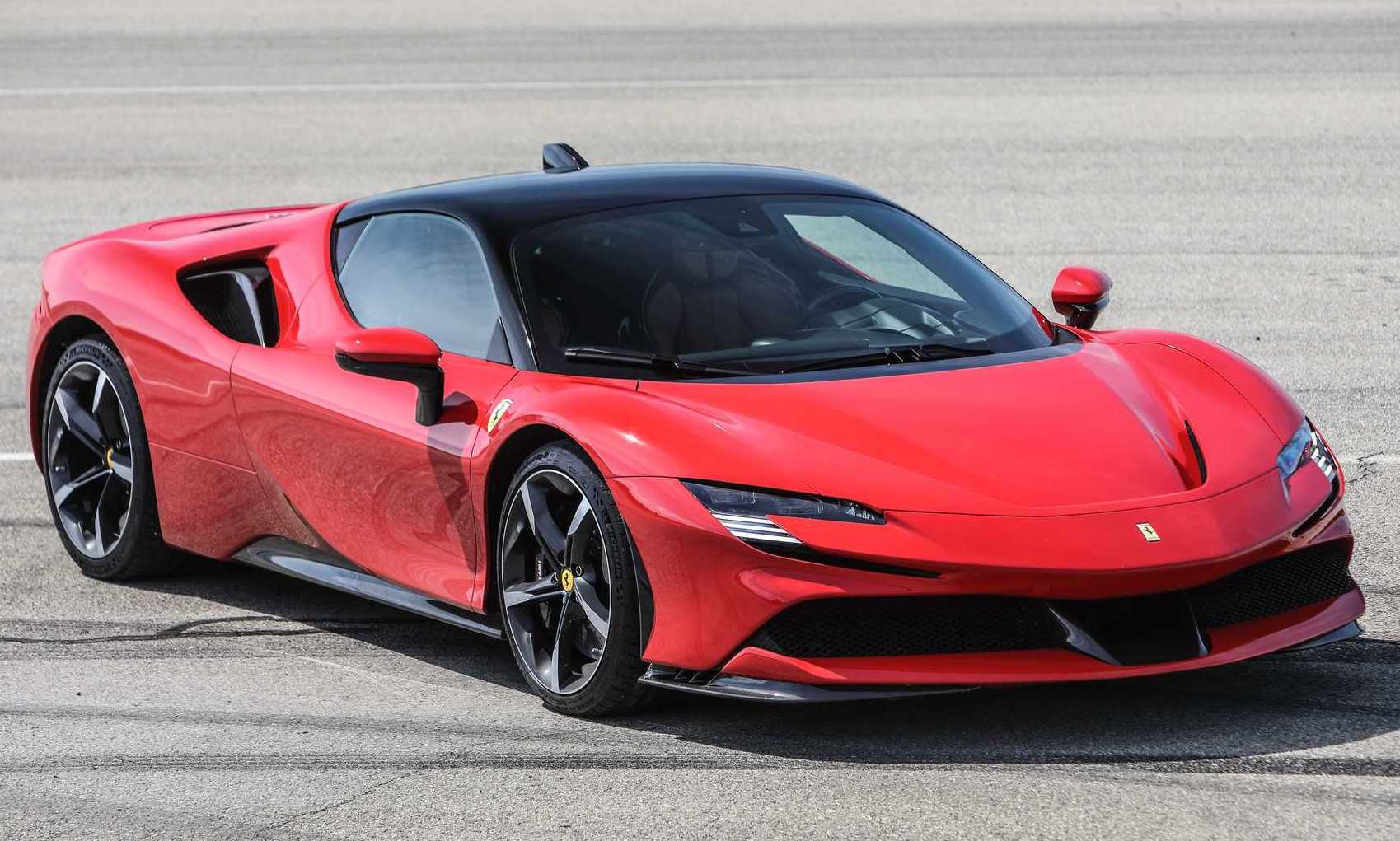 2020 Ferrari Sf90 Stradale Base 2DR Coupe