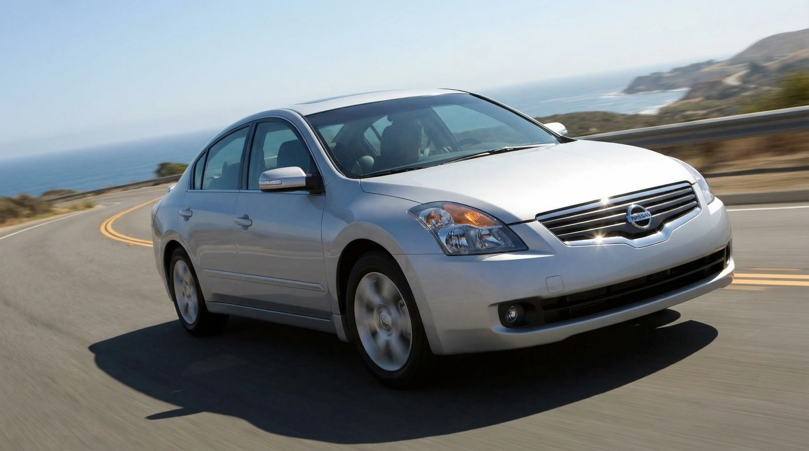 2009 Nissan Altima 3.5 SE 4DR Sedan (6-speed Manual)